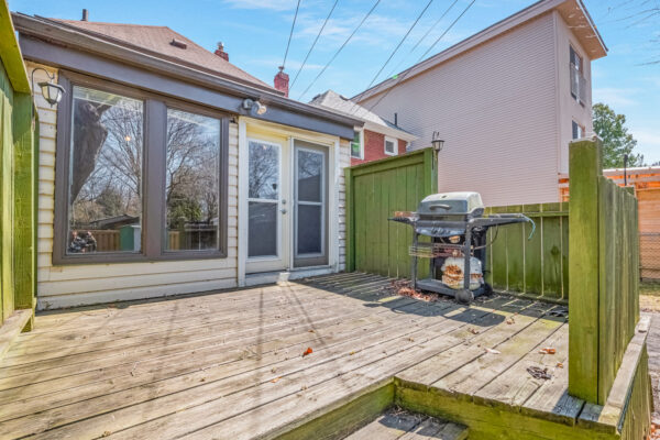 26-Martin-Road-Toronto-Web-Salisbury-63