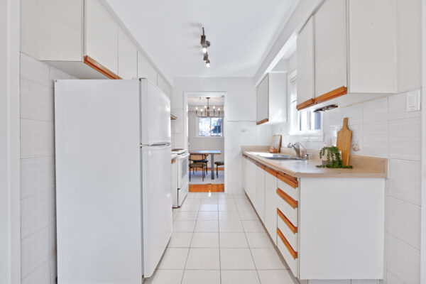 26-Richgrove-Drive-Toronto-Web-Salisbury-24