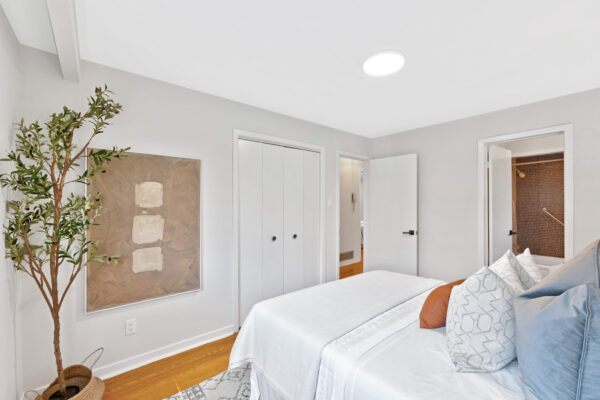 26-Richgrove-Drive-Toronto-Web-Salisbury-33