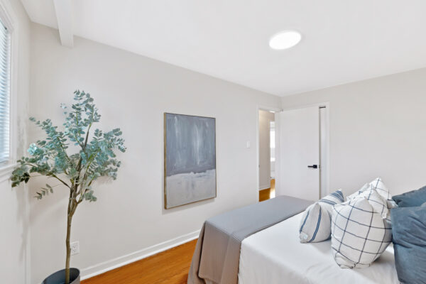 26-Richgrove-Drive-Toronto-Web-Salisbury-38