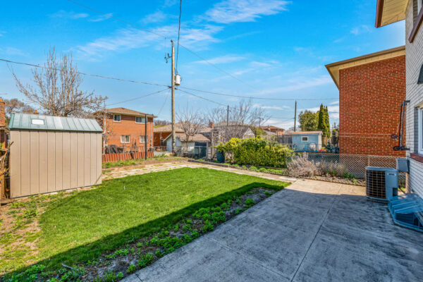 26-Richgrove-Drive-Toronto-Web-Salisbury-58