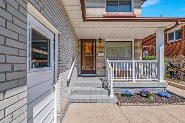 26-Richgrove-Drive-Toronto-Web-Salisbury-9