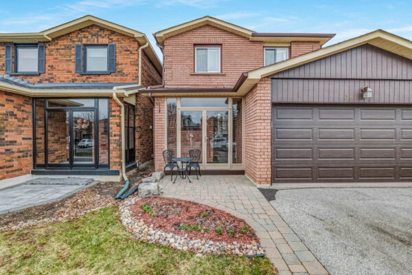 38-Greenwood-Road-Stouffville-Web-Salisbury-10
