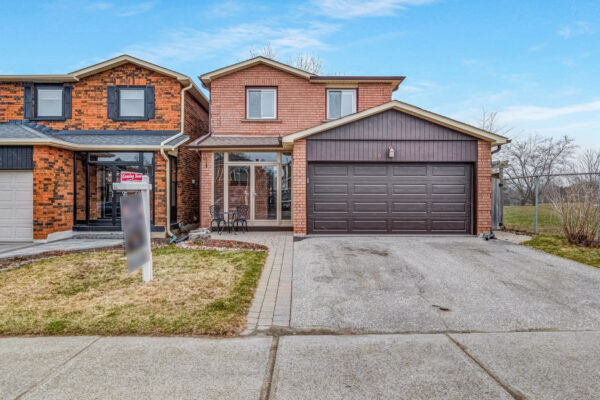 38-Greenwood-Road-Stouffville-Web-Salisbury-7