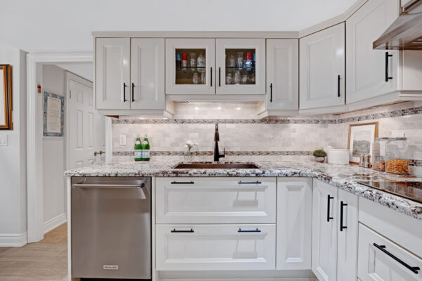 3900-Yonge-Street-#504-Toronto-Web-Salisbury-27