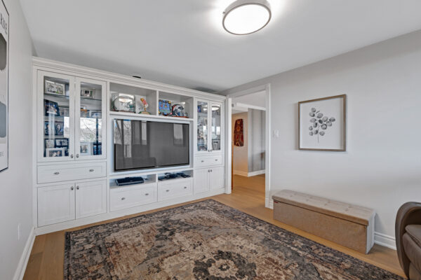 3900-Yonge-Street-#504-Toronto-Web-Salisbury-31