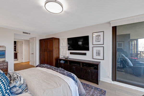 3900-Yonge-Street-#504-Toronto-Web-Salisbury-37