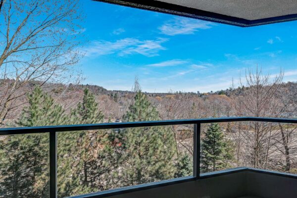 3900-Yonge-Street-#504-Toronto-Web-Salisbury-51