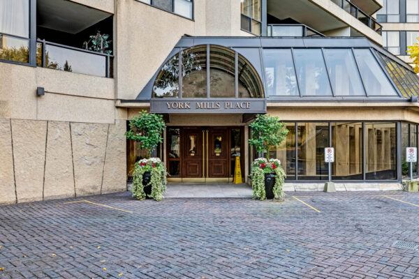 3900-Yonge-Street-#504-Toronto-Web-Salisbury-6