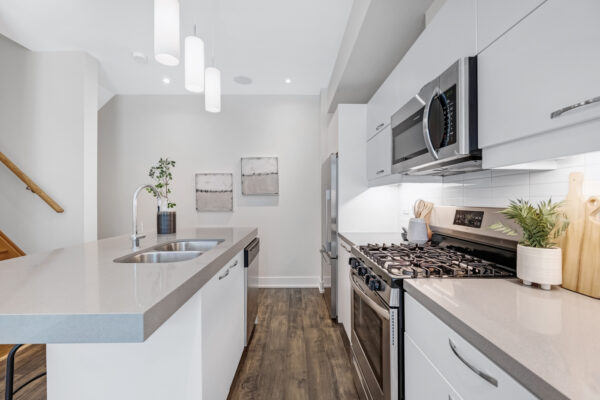 46-Curzon-Street-#315-Toronto-Web-Salisbury-28