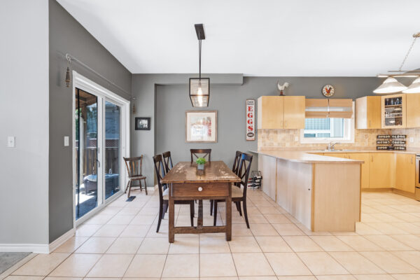 53-Kinross-Avenue-Brooklin-Web-Salisbury-19