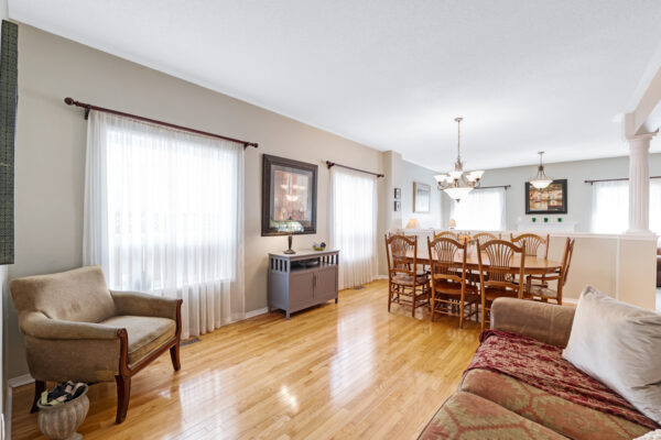 53-Kinross-Avenue-Brooklin-Web-Salisbury-26