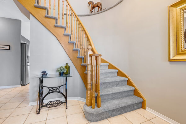 53-Kinross-Avenue-Brooklin-Web-Salisbury-30