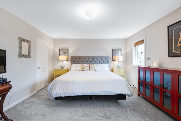 53-Kinross-Avenue-Brooklin-Web-Salisbury-34