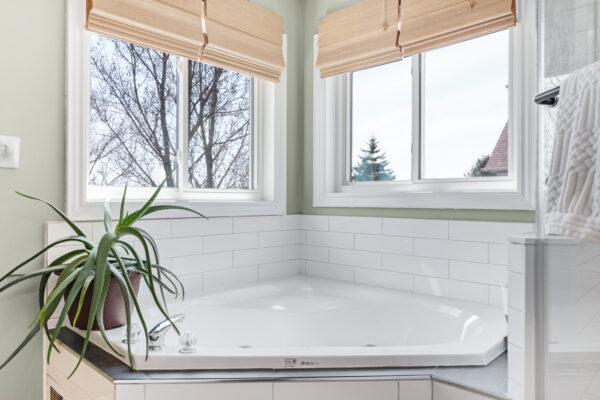 53-Kinross-Avenue-Brooklin-Web-Salisbury-38