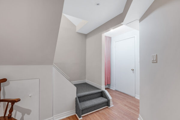 53-Kinross-Avenue-Brooklin-Web-Salisbury-50