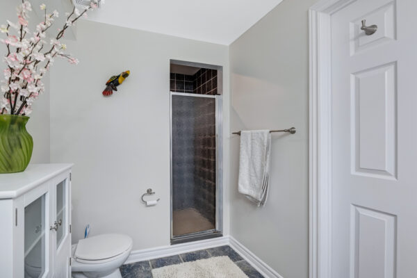 53-Kinross-Avenue-Brooklin-Web-Salisbury-60