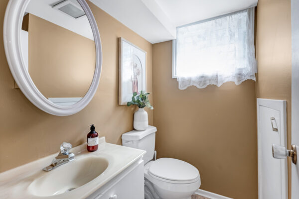 655-Perry-Crescent-Oshawa-Web-Salisbury-46