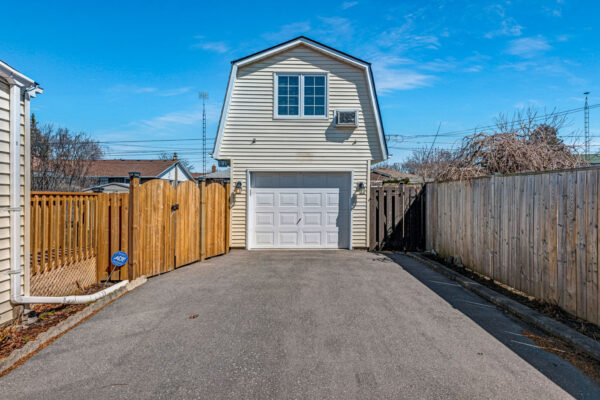 655-Perry-Crescent-Oshawa-Web-Salisbury-55