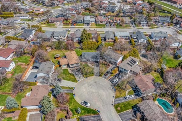 679-Demaris-Court-Burlington-Web-Salisbury-1