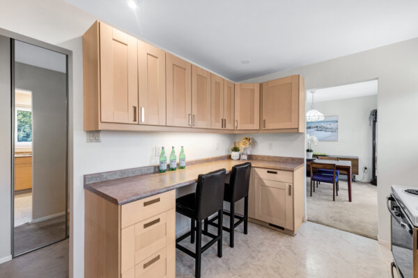 679-Demaris-Court-Burlington-Web-Salisbury-23