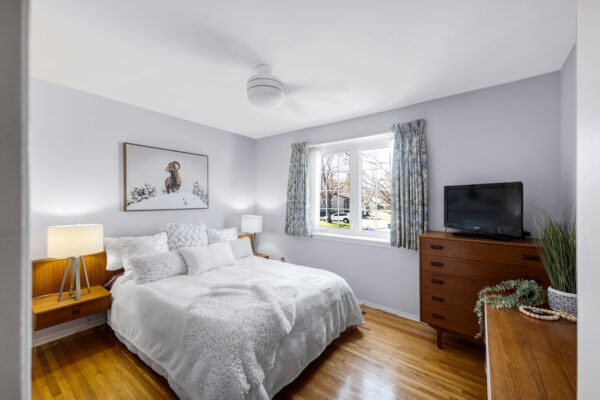 679-Demaris-Court-Burlington-Web-Salisbury-26