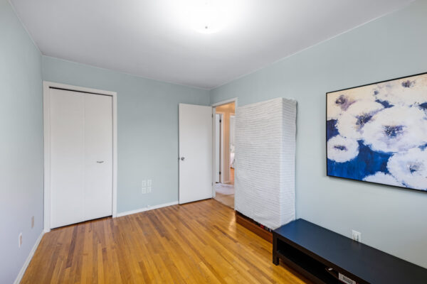 679-Demaris-Court-Burlington-Web-Salisbury-33