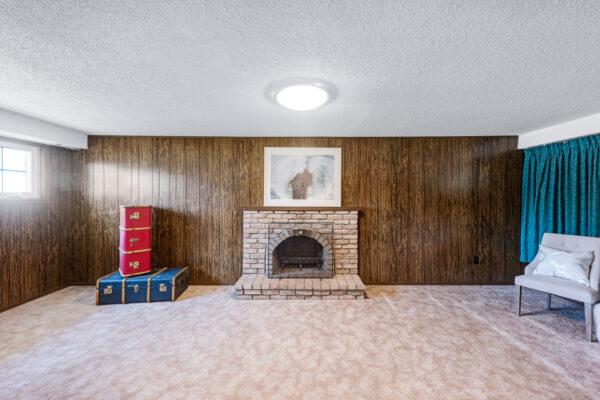 679-Demaris-Court-Burlington-Web-Salisbury-36