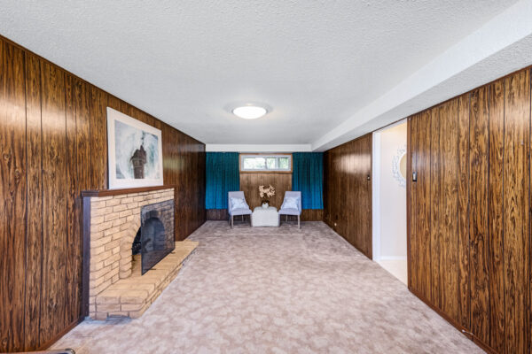 679-Demaris-Court-Burlington-Web-Salisbury-37