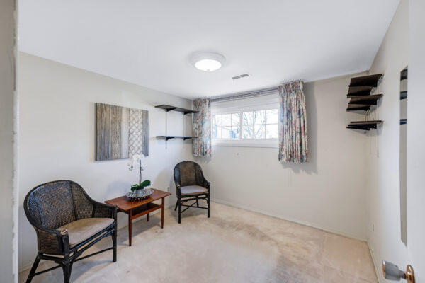 679-Demaris-Court-Burlington-Web-Salisbury-40