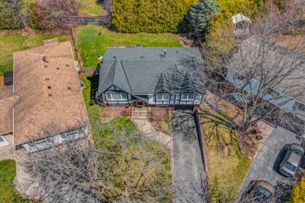 679-Demaris-Court-Burlington-Web-Salisbury-5