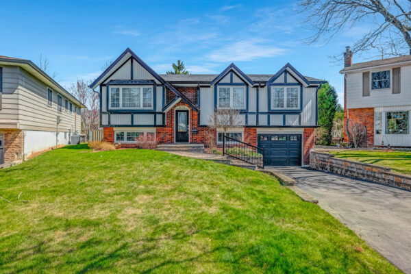 679-Demaris-Court-Burlington-Web-Salisbury-6