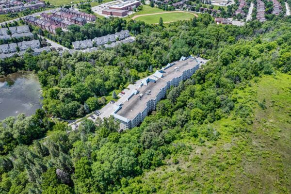 900-Bogart-Mill-Trail-#216-Newmarket-Web-Salisbury-47