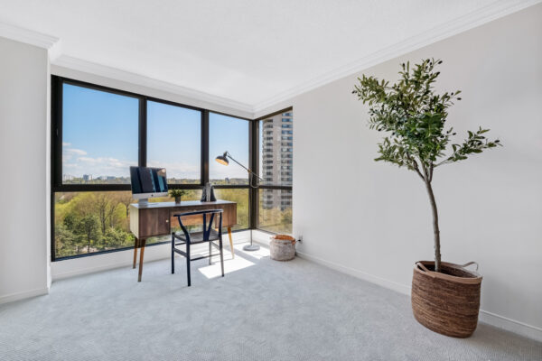 1-Concorde-Place-#1004-Toronto-Web-Salisbury-22