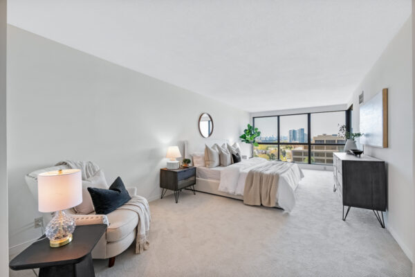 1-Concorde-Place-#1004-Toronto-Web-Salisbury-37