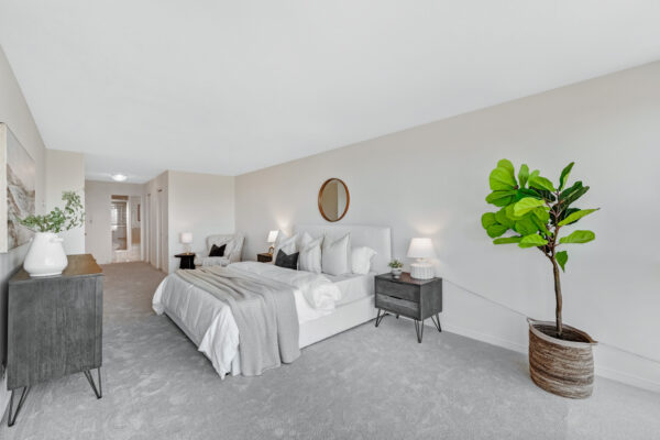 1-Concorde-Place-#1004-Toronto-Web-Salisbury-46
