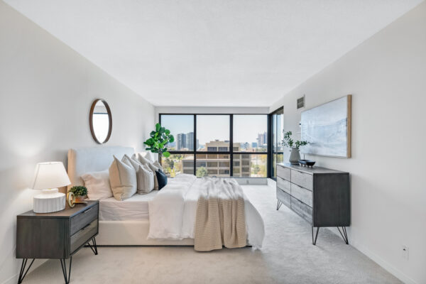 1-Concorde-Place-#1004-Toronto-Web-Salisbury-47