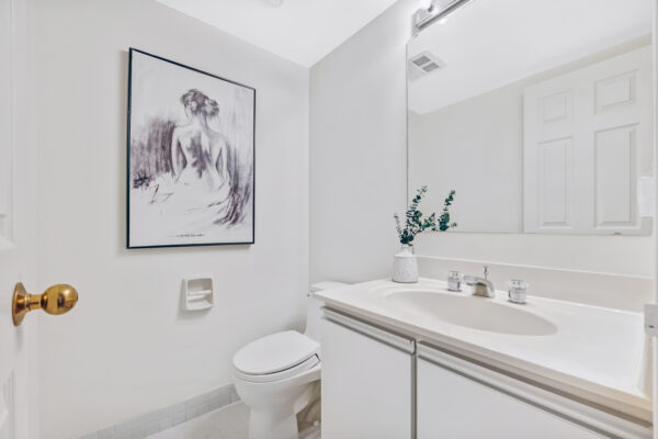 1-Concorde-Place-#1004-Toronto-Web-Salisbury-57