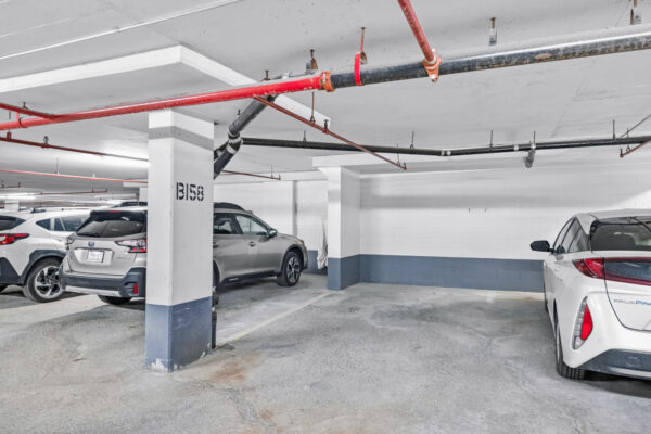 1-Concorde-Place-#1004-Toronto-Web-Salisbury-60