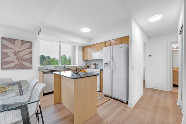 1103-Leslie-Street-#308-Toronto-Web-Salisbury-14