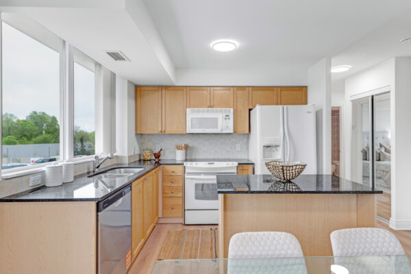 1103-Leslie-Street-#308-Toronto-Web-Salisbury-16