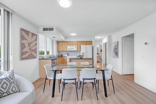 1103-Leslie-Street-#308-Toronto-Web-Salisbury-24