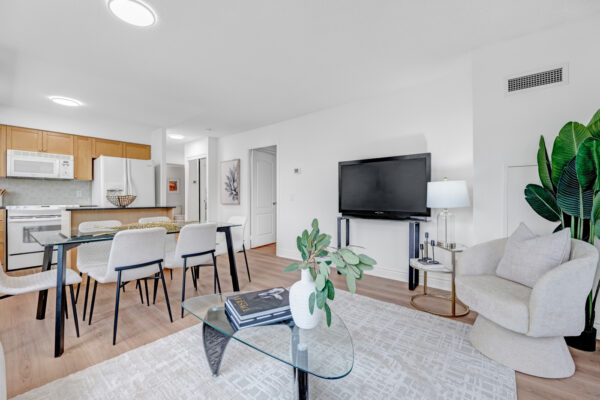 1103-Leslie-Street-#308-Toronto-Web-Salisbury-28