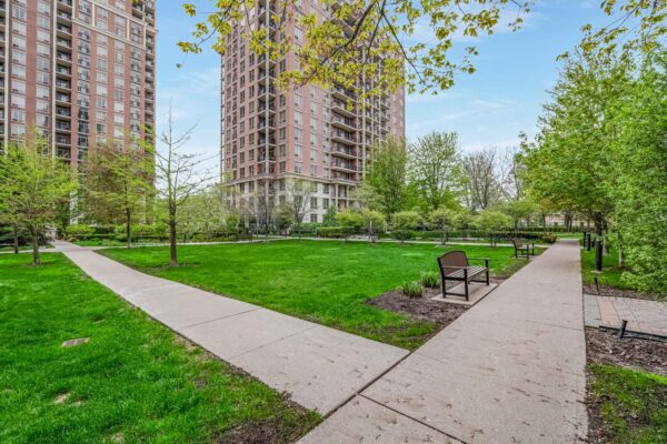 1103-Leslie-Street-#308-Toronto-Web-Salisbury-47