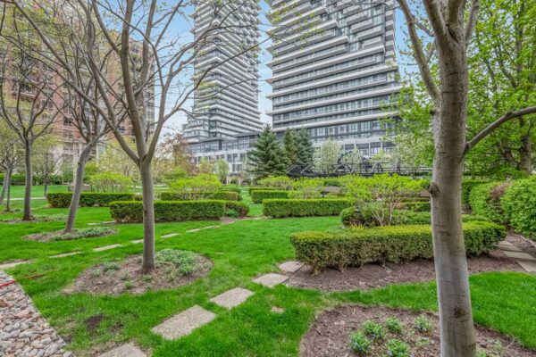 1103-Leslie-Street-#308-Toronto-Web-Salisbury-50