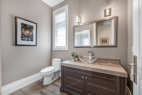 15-Delavan-Avenue-Toronto-Web-Salisbury-47