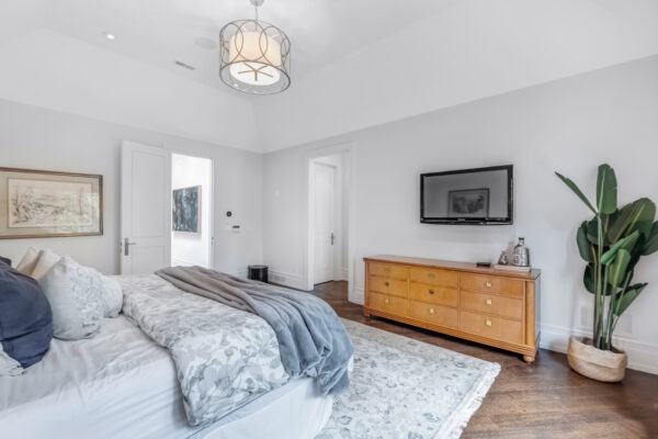 15-Delavan-Avenue-Toronto-Web-Salisbury-53