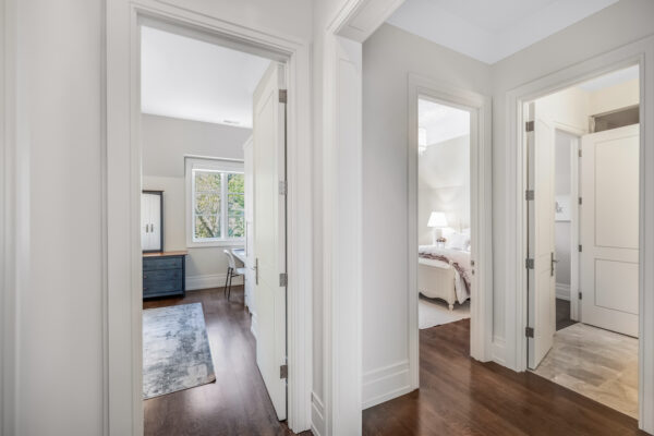 15-Delavan-Avenue-Toronto-Web-Salisbury-66