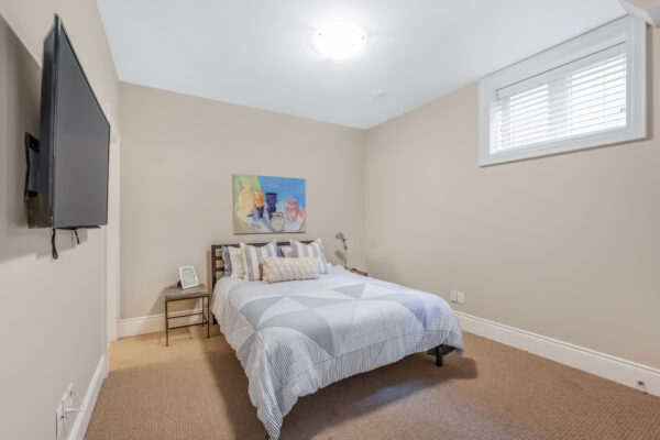 153-Falkirk-Street-Toronto-Web-Salisbury-70