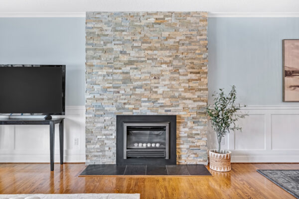 21-Page-Avenue-Toronto-Web-Salisbury-12